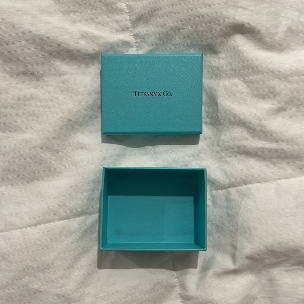 Tiffany Box - Picture 2 of 2